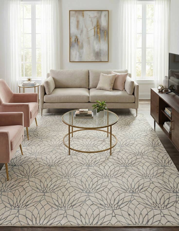 Detail image of 7' 10 x 10' Marilyn Monroe&trade; Glam Dahlia Rug