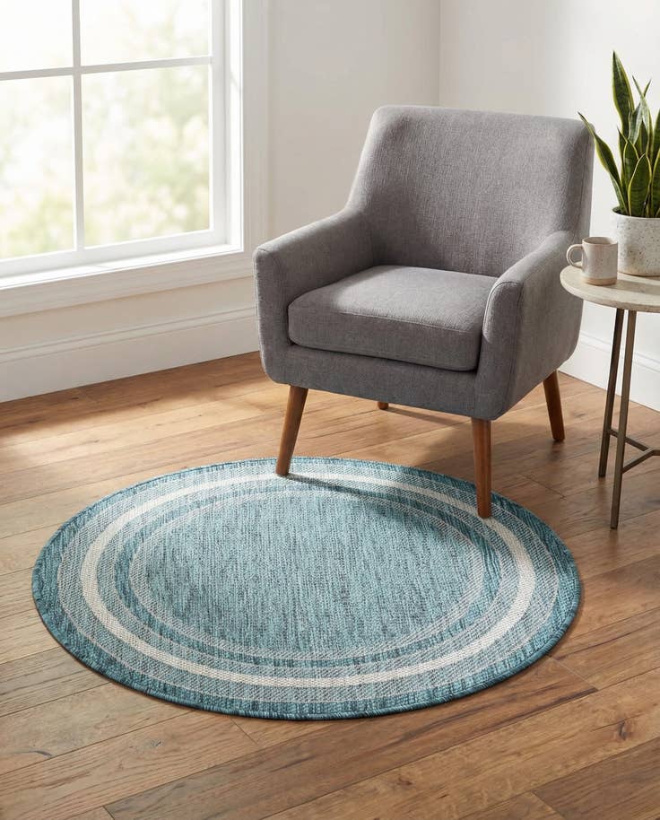 Detail image of 3' x 3' Easy-Clean Border Indoor / Outdoor Round Rug