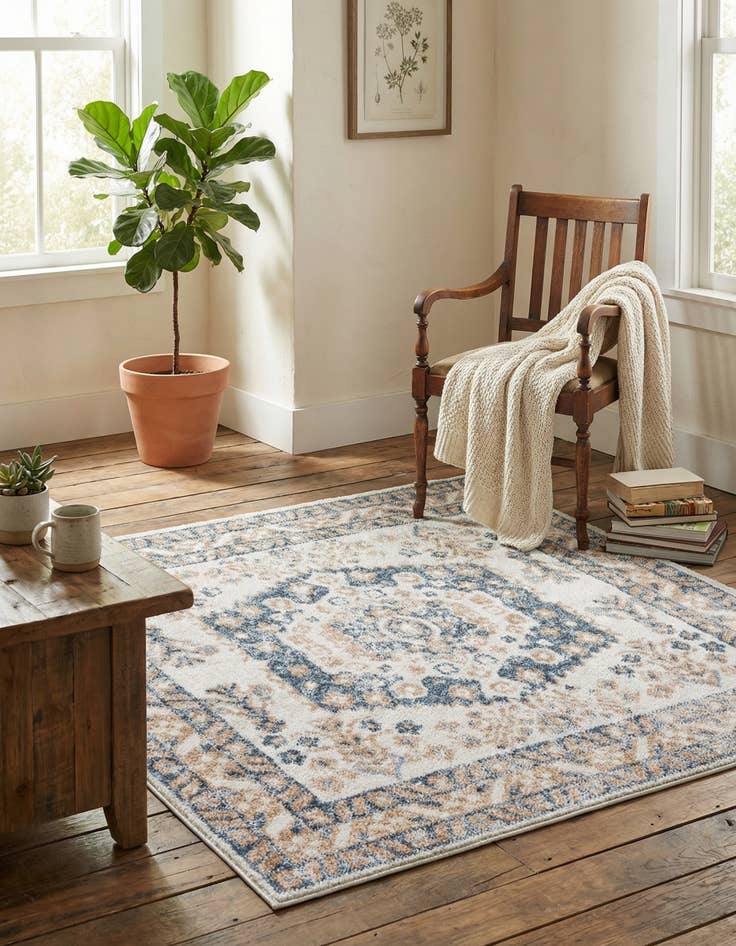 Detail image of 4' x 4' Oxford Square Rug