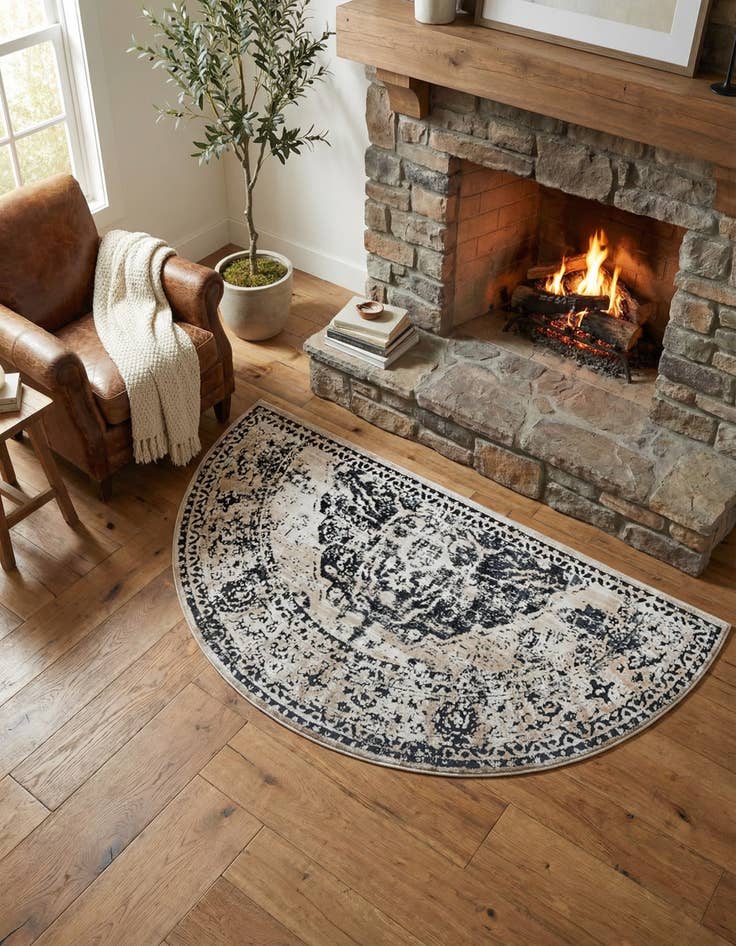 Detail image of 3' x 6' Villa Hearth Rug