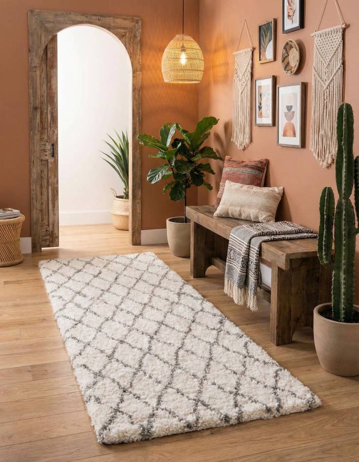 Detail image of 2' 7 x 6' Marrakesh Shag Runner Rug