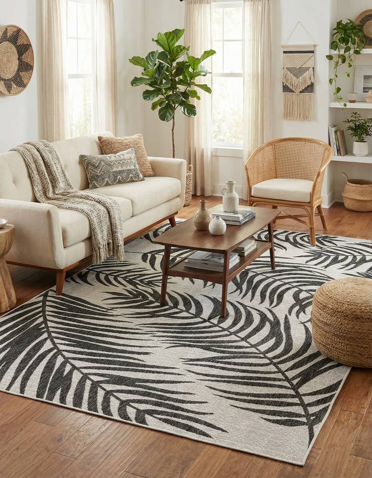 Detail image of 6' x 9'  Washable Botanical Indoor / Outdoor Rug