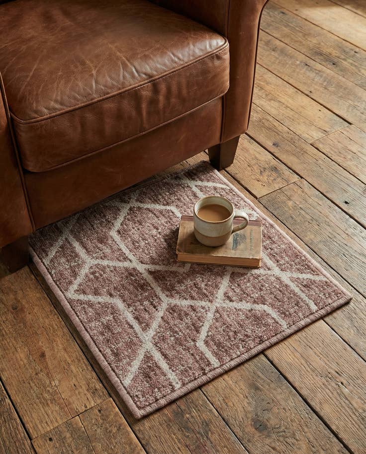 Detail image of 1' 4 x 1' 4 Eco Trellis Sample Rug