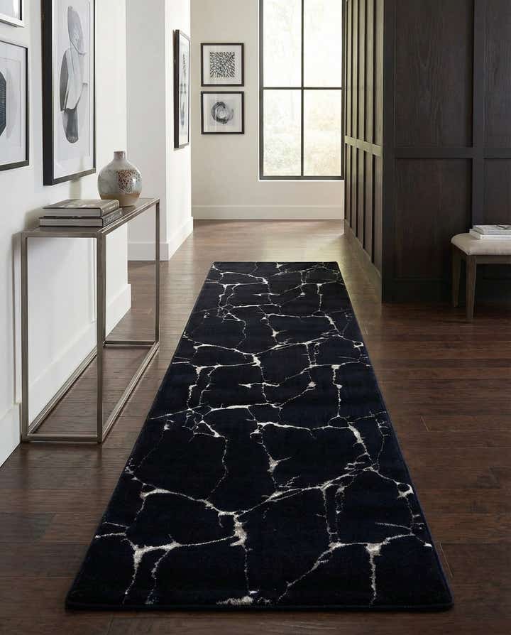 2' 7 x 10' Vogue Geo Runner Rug
