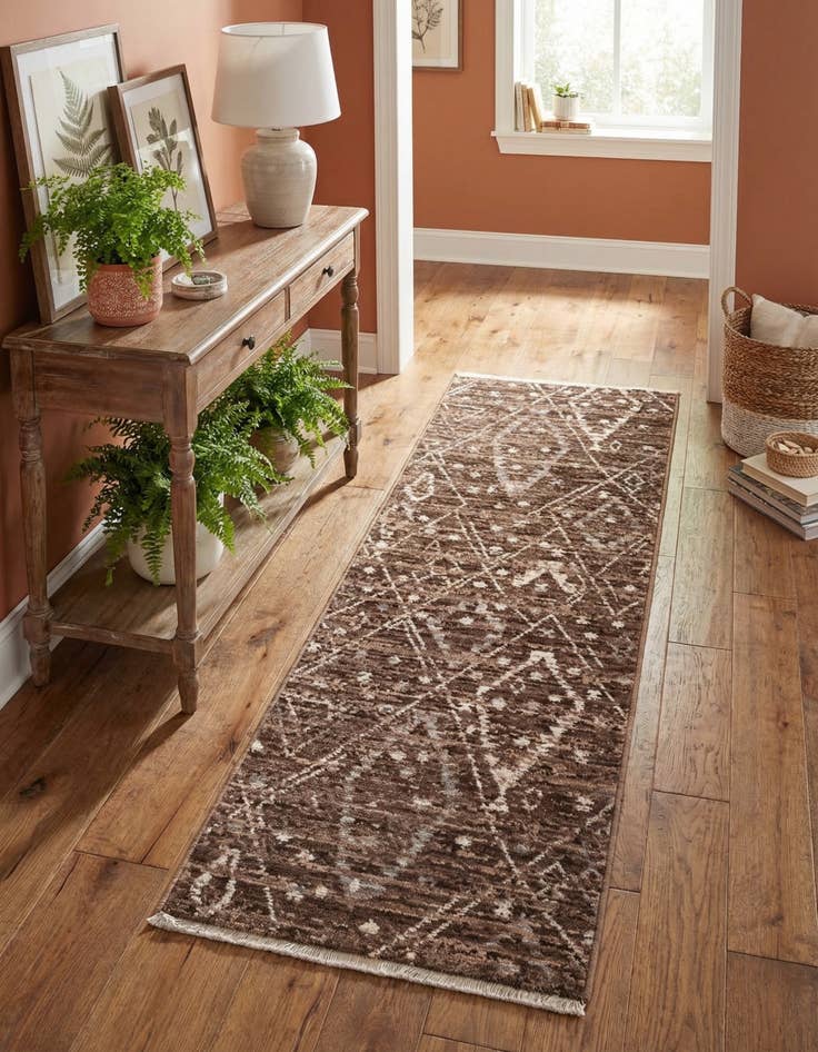 Detail image of 2' x 6' 3 Grand Tradition Runner Rug