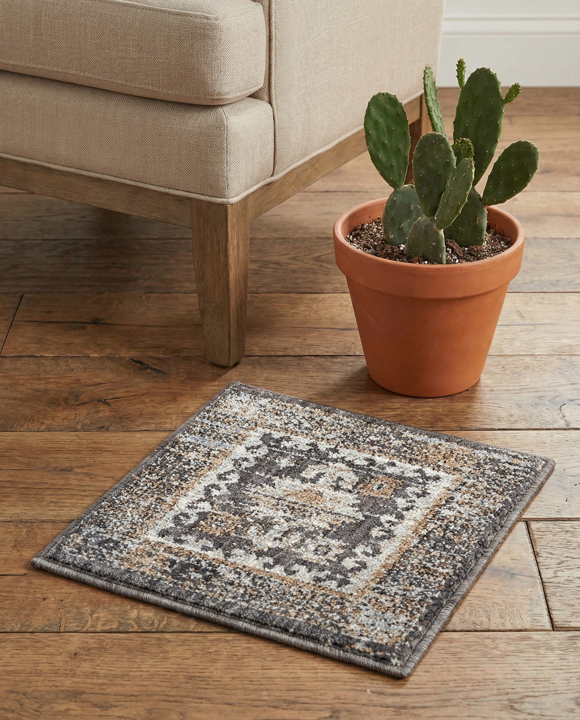 1' 4 x 1' 4 Eco Southwestern Sample Rug