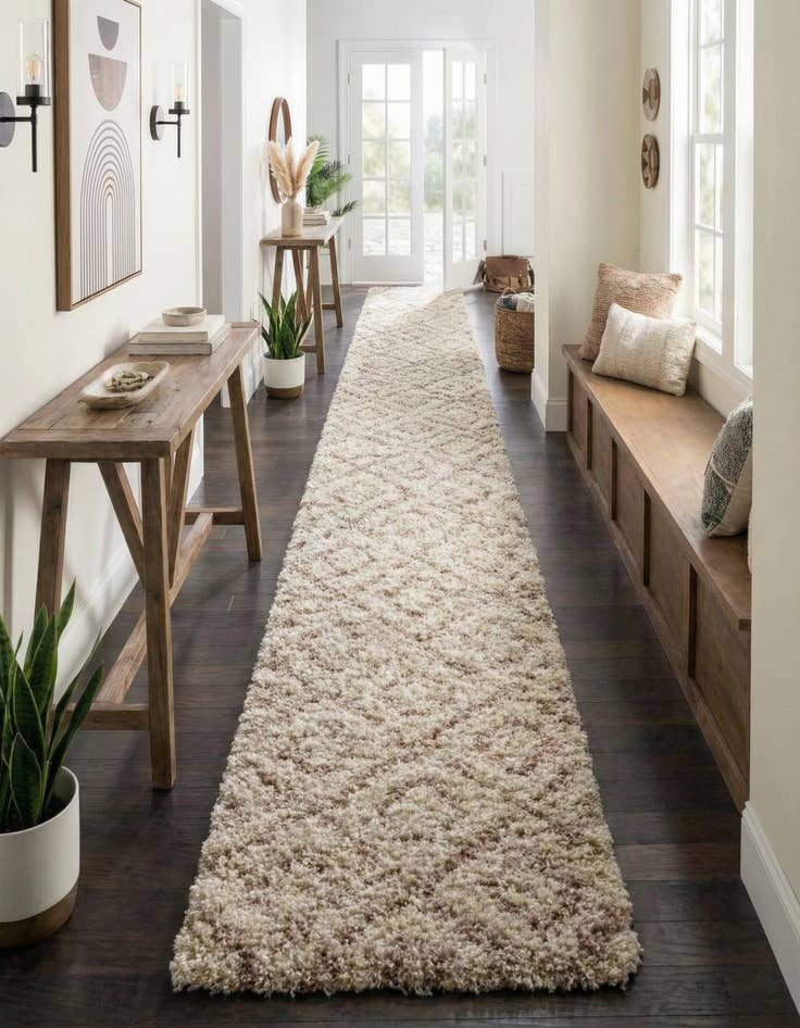 Detail image of 3' 3 x 16' 5 Lattice Shag Runner Rug