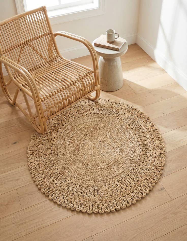 Detail image of 3' 3 x 3' 3 Handmade Braided Jute Round Rug