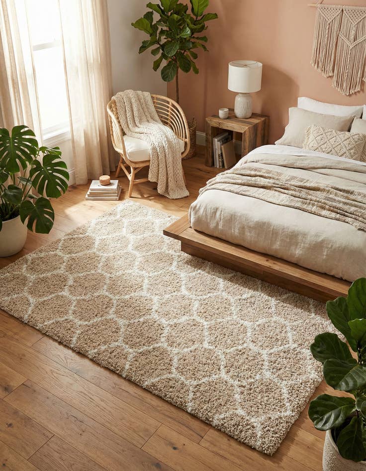 Detail image of 5' 3 x 8' Trellis Shag Rug