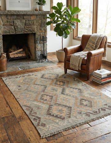 3' 5 x 4' 9 Hand Woven Kilim Maymana Wool Rug