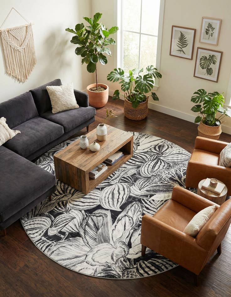 Detail image of 10' x 10' Blossom Round Rug