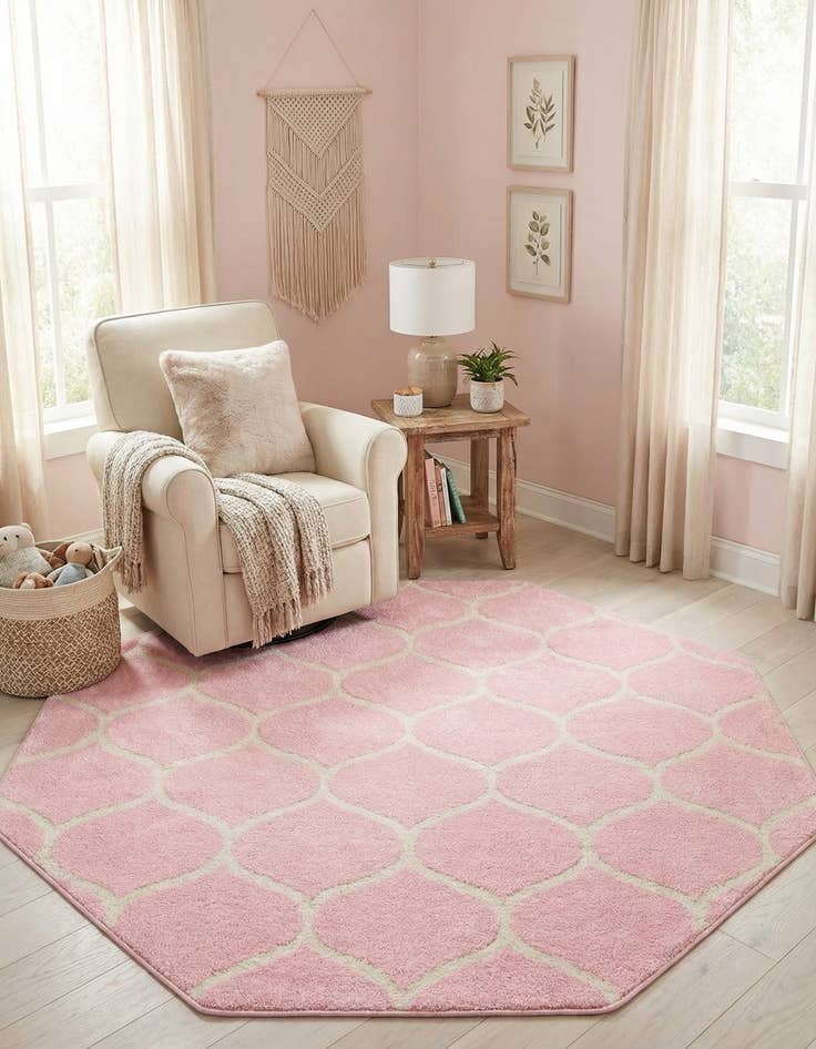 Detail image of 7' 10 x 7' 10 Trellis Frieze Octagon Rug