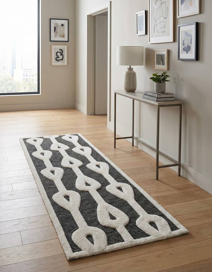 Detail image of  2' 7 x 10' Prismatic Runner Rug