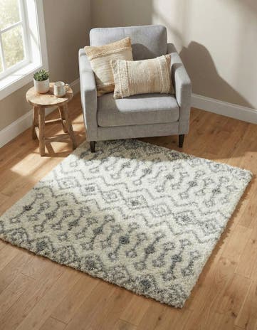 4' x 4' Moroccan Trellis Shag Square Rug