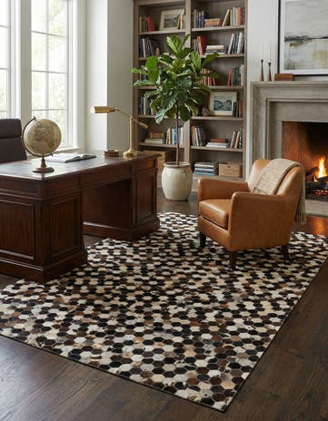 5' 1 x 8' Cowhide - Patchwork Rug