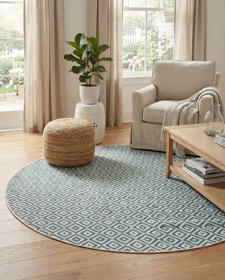 7' x 7' Easy-Clean Jill Zarin Costa Rica Indoor / Outdoor Round Rug