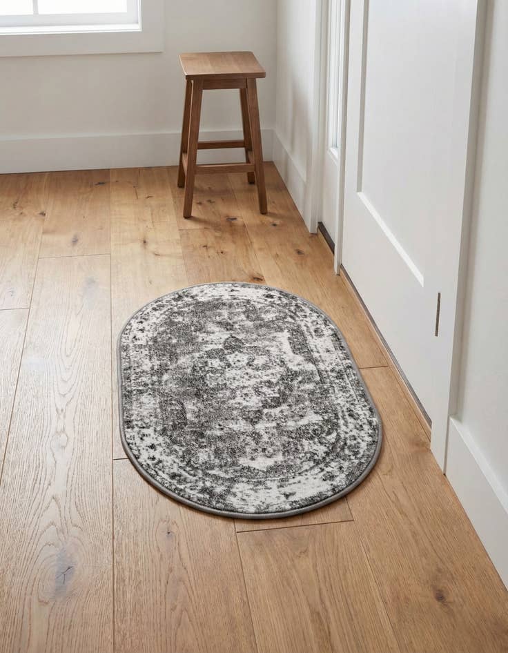 Detail image of 2' x 3' 1 Monaco Oval Rug