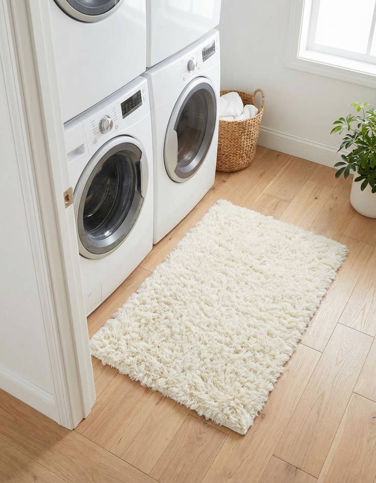 Detail image of 2' x 3' Infinity Shag Rug