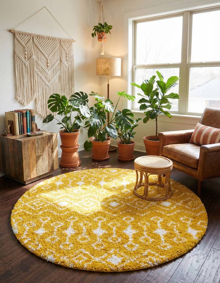 Detail image of 6' x 6' Moroccan Trellis Shag Round Rug