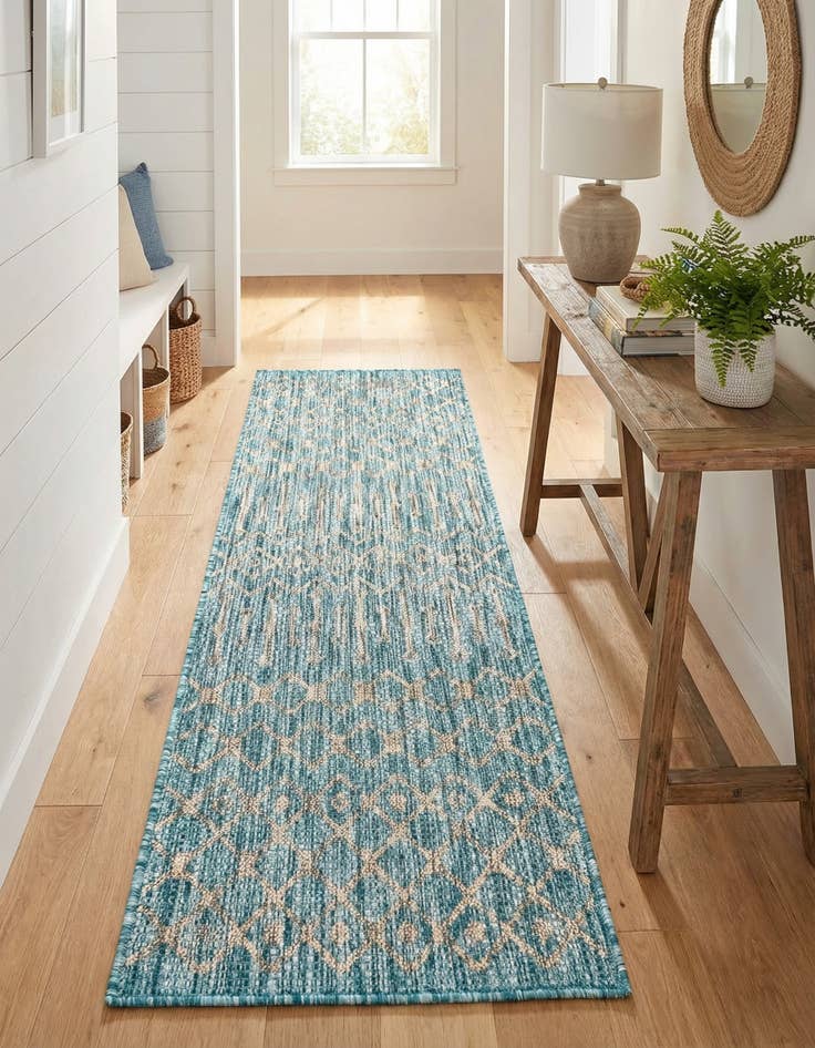 Detail image of 2' x 6' Washable Lattice Indoor / Outdoor Runner Rug