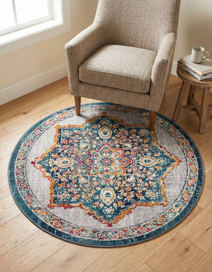 Detail image of 3' 7 x 3' 7 Budapest Round Rug