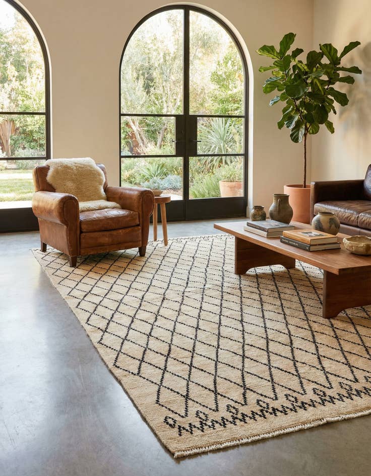 Detail image of 5' 2 x 7' 5 Hand Knotted Darya Wool Rug