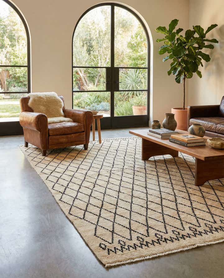 5' 2 x 7' 5 Hand Knotted Darya Wool Rug