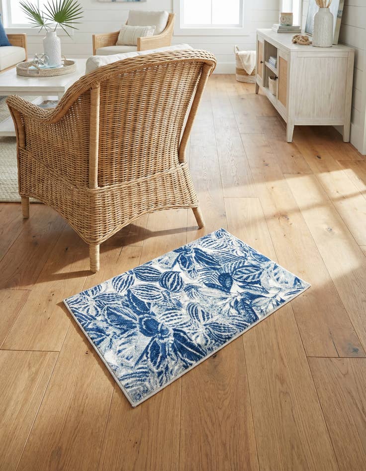 Detail image of 2' x 3' Blossom Rug