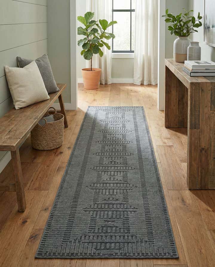 2' 7 x 12' Textura Designer Runner Rug
