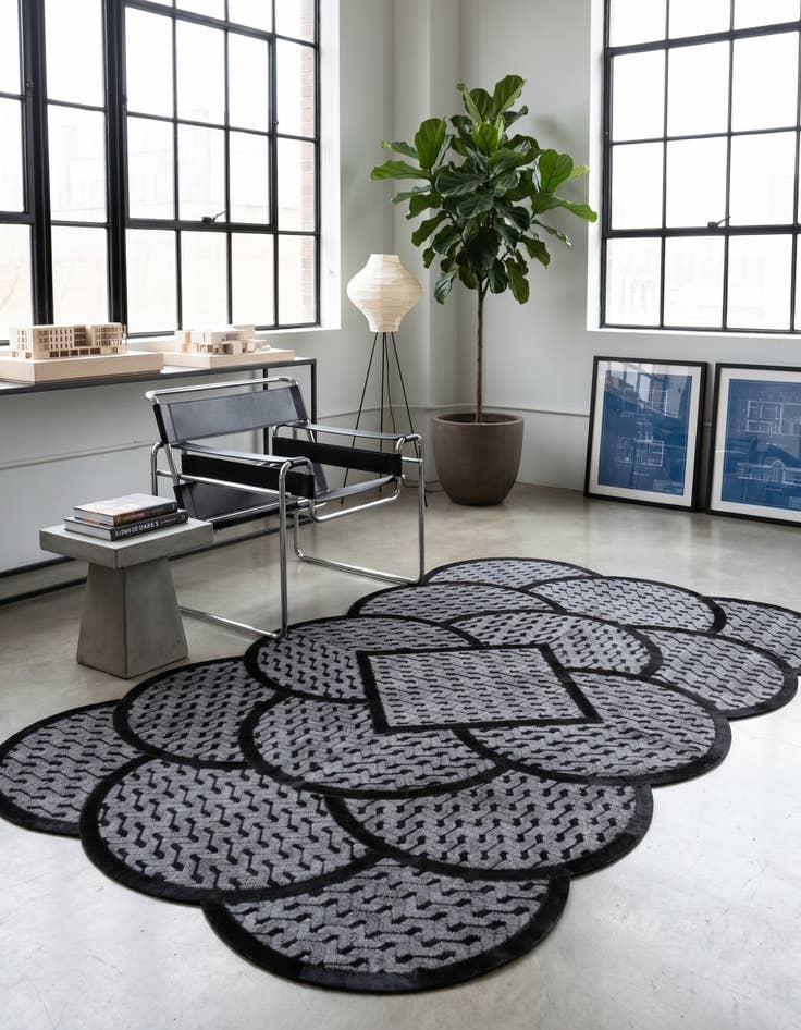 Detail image of 5' 1 x 8' 1 Cowhide - Patchwork Rug