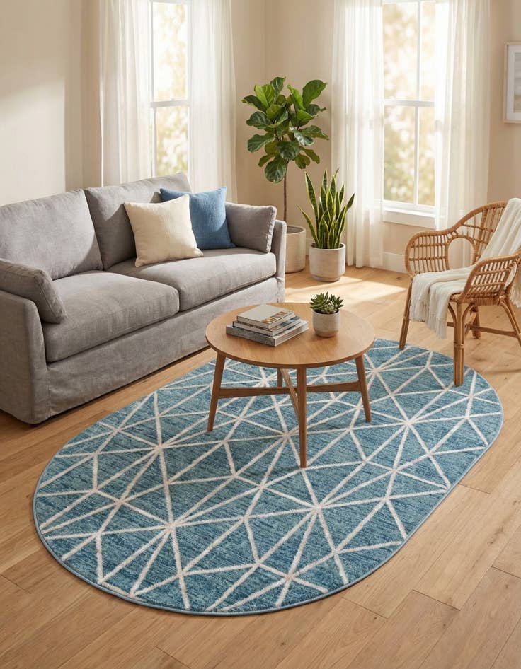 Detail image of  5' 3 x 8' Lattice Trellis Oval Rug