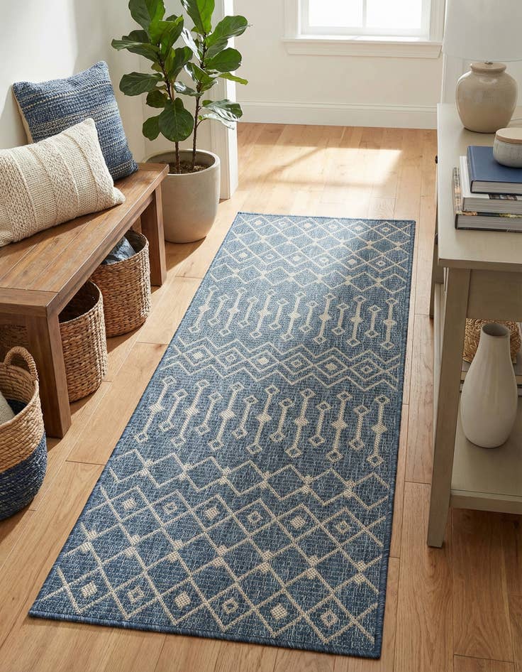Detail image of 2' x 5' Easy-Clean Trellis Indoor / Outdoor Runner Rug