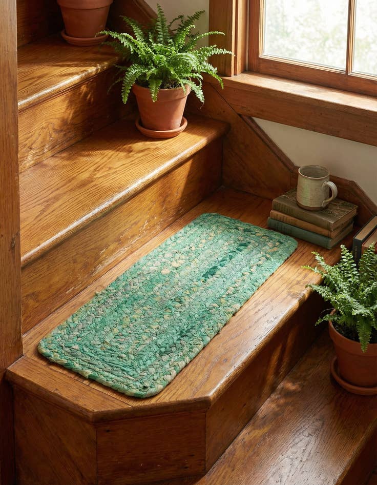 Detail image of 0' 9 x 2' 6  Hand Braided Chindi Stair Rug