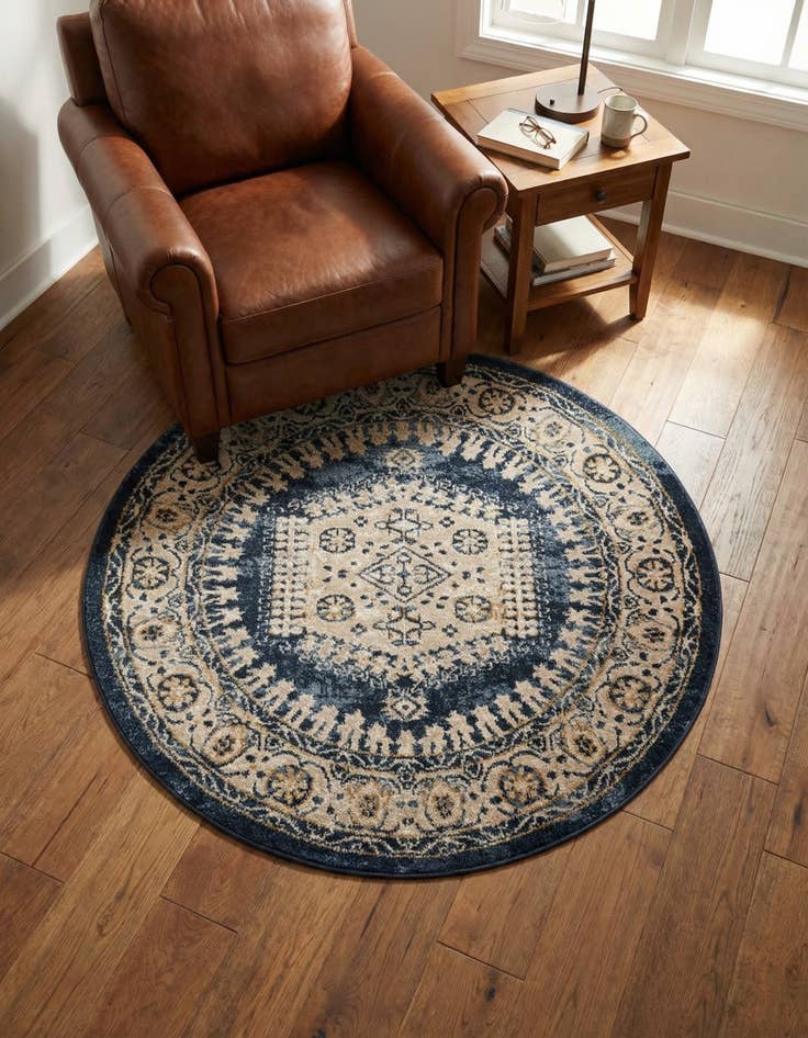 Detail image of 4' x 4' Arcadia Round Rug