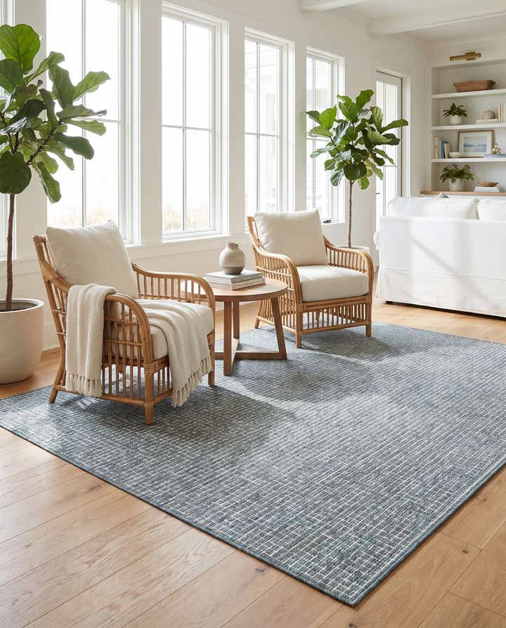 6' x 9' Easy-Clean Checkered Indoor / Outdoor Rug
