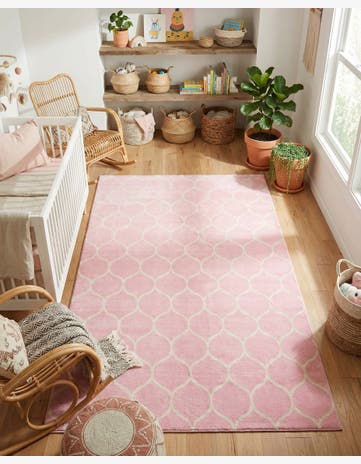 5' 3 x 8' Trellis Frieze Rug