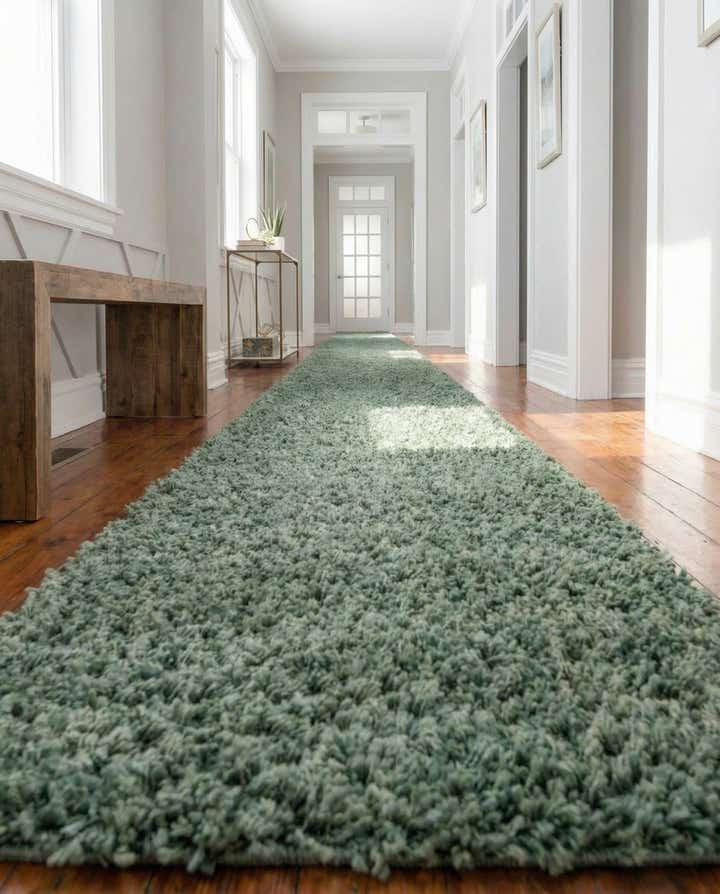 2' 7 x 20' Zermatt Shag Runner Rug