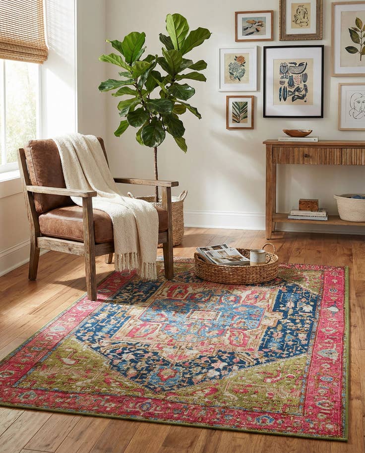 Detail image of 3' 3 x 5' 3 Easy-Clean Traditional Indoor / Outdoor Rug