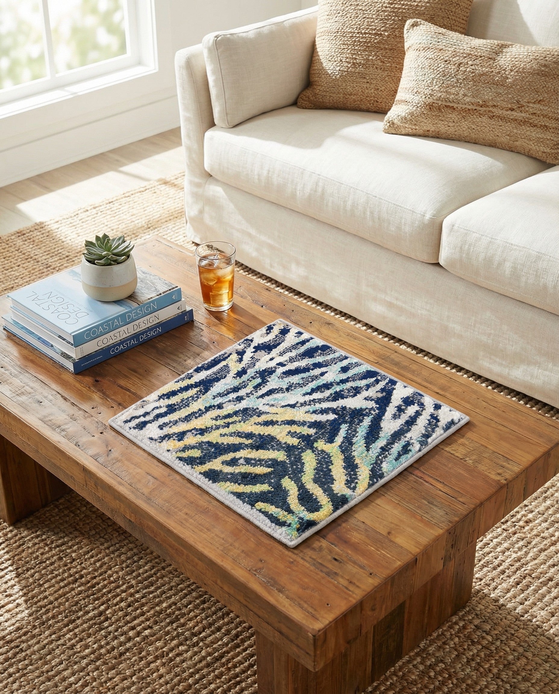 1' 4 x 1' 4 Ariel Sample Rug