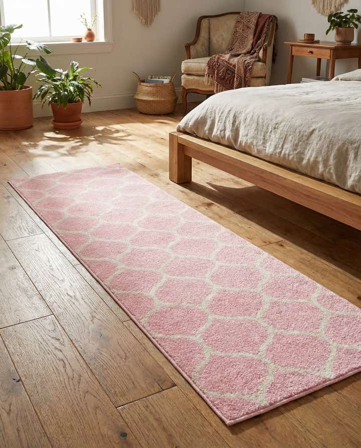 2' x 6' Lattice Frieze Runner Rug