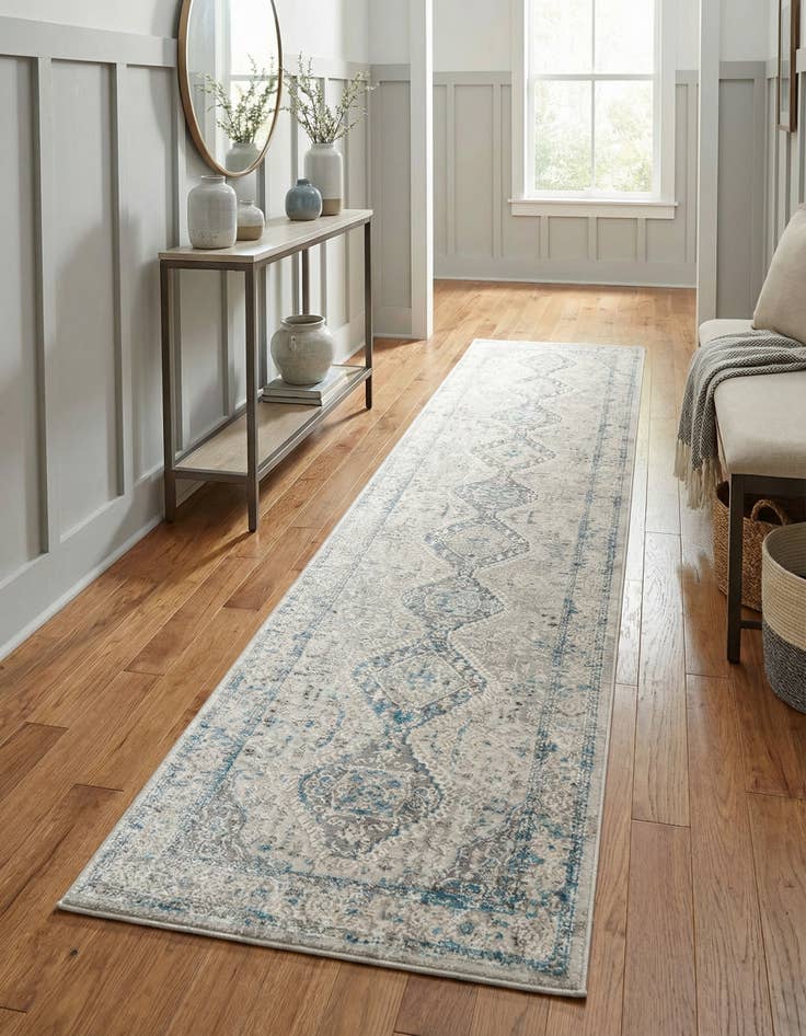 Detail image of 2' 7 x 12' Finsbury Runner Rug