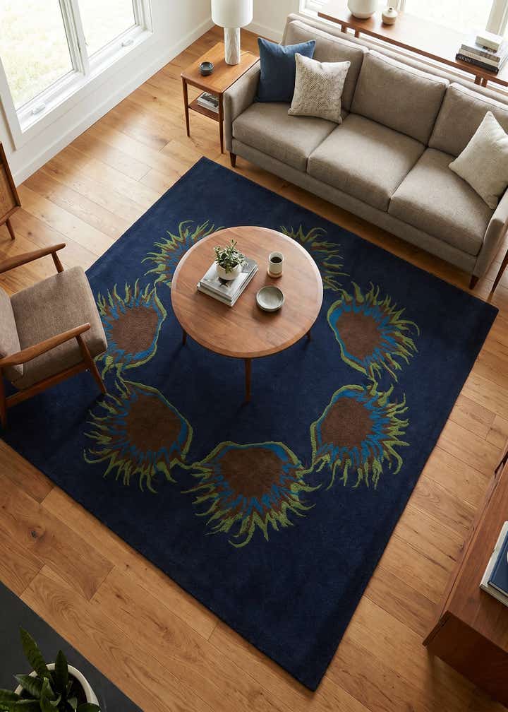 7' 7 x 7' 7 Luna Square Rug