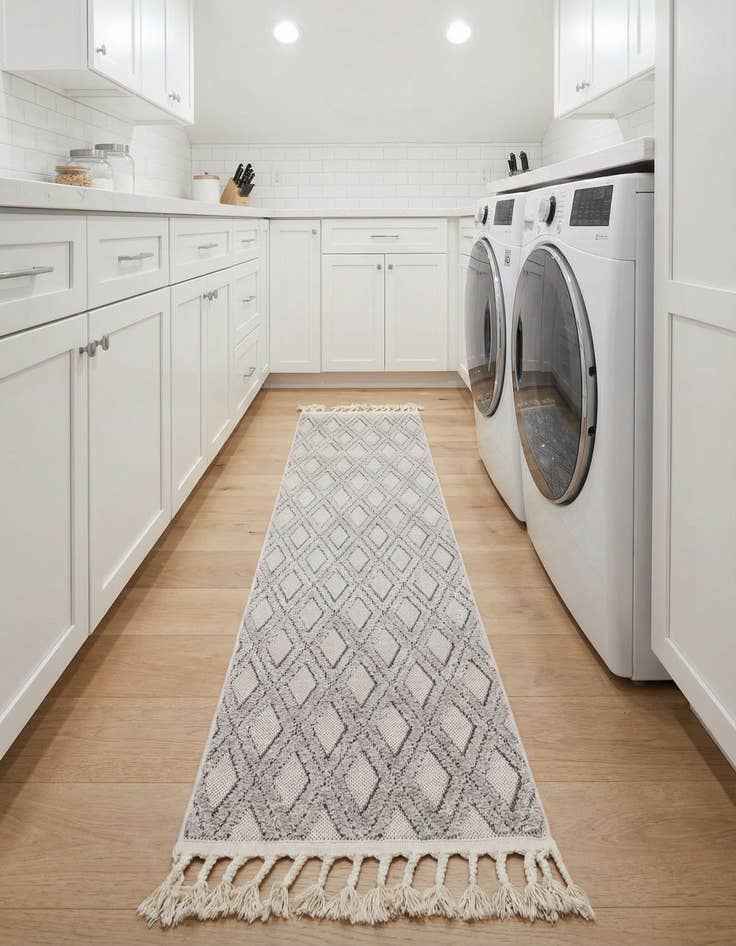 Detail image of 2' x 6' Arlo Runner Rug