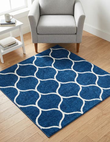 3' x 3' Lattice Frieze Square Rug