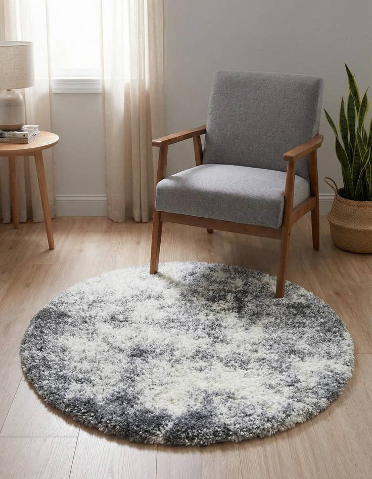 Detail image of 3' 3 x 3' 3 Soft Touch Shag Round Rug