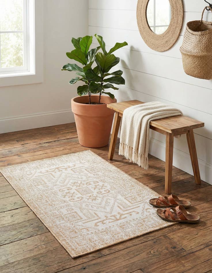 Detail image of 2' x 3'  Washable Aztec Indoor / Outdoor Rug