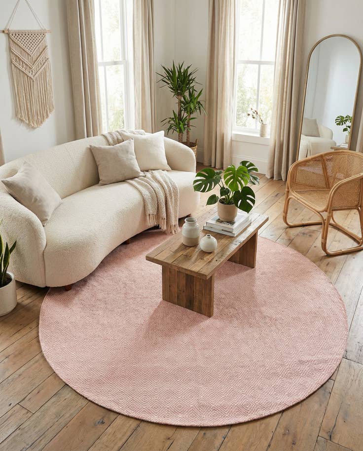 Detail image of 7' 10 x 7' 10 Hand Woven Geo Trellis Flatweave Round Rug