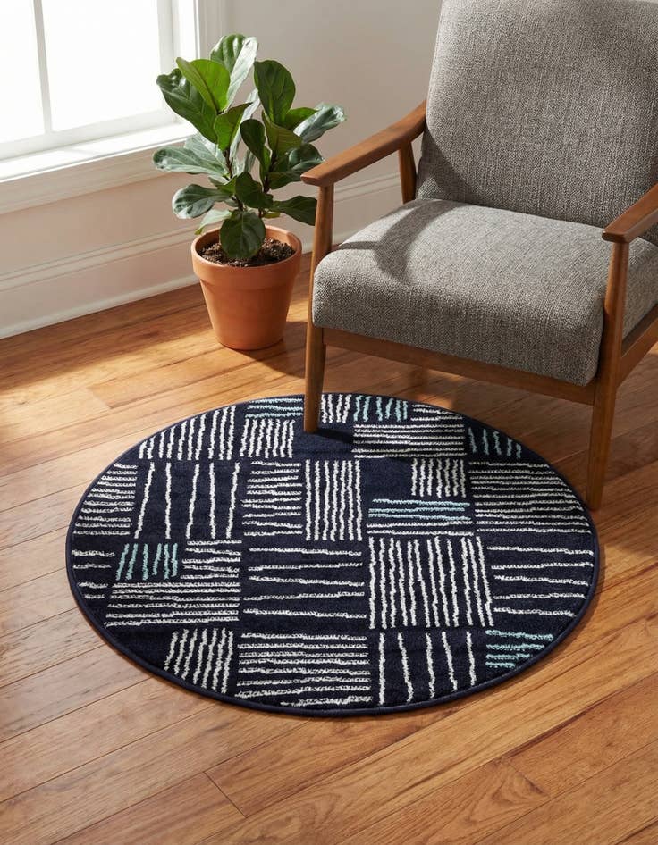 Detail image of 3' x 3' Hanahan Round Rug