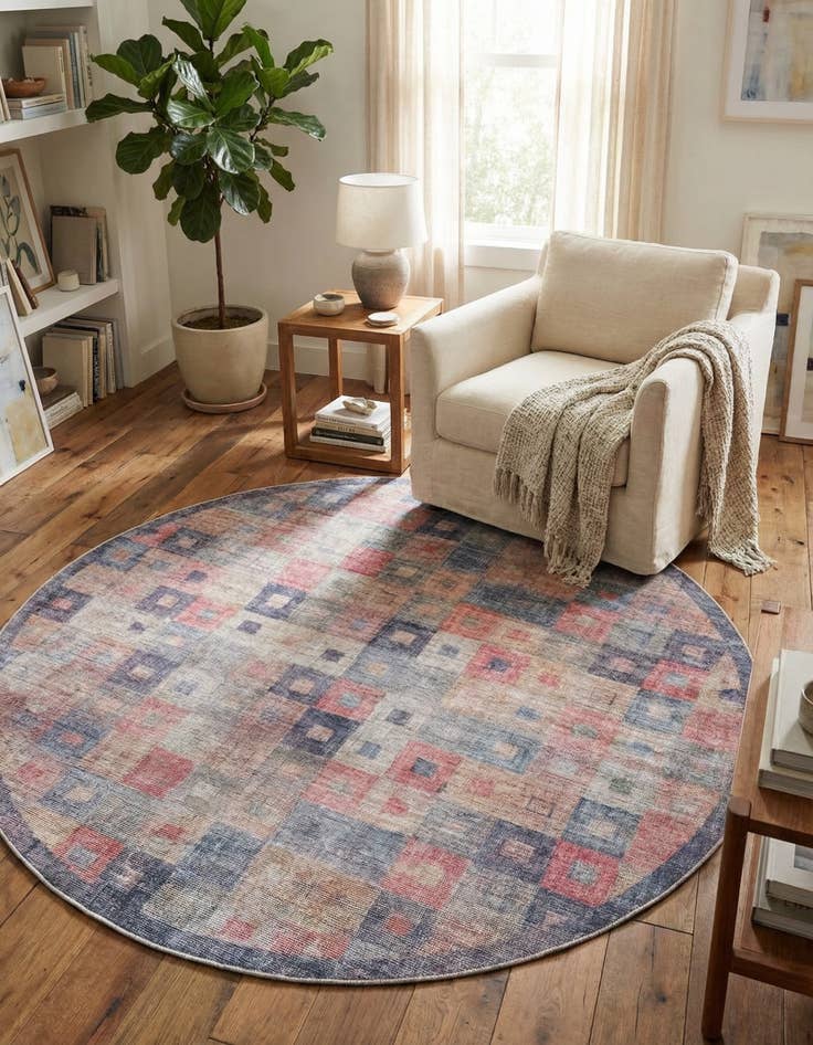 Detail image of 7' 10 x 7' 10 Washable Sisu Round Rug