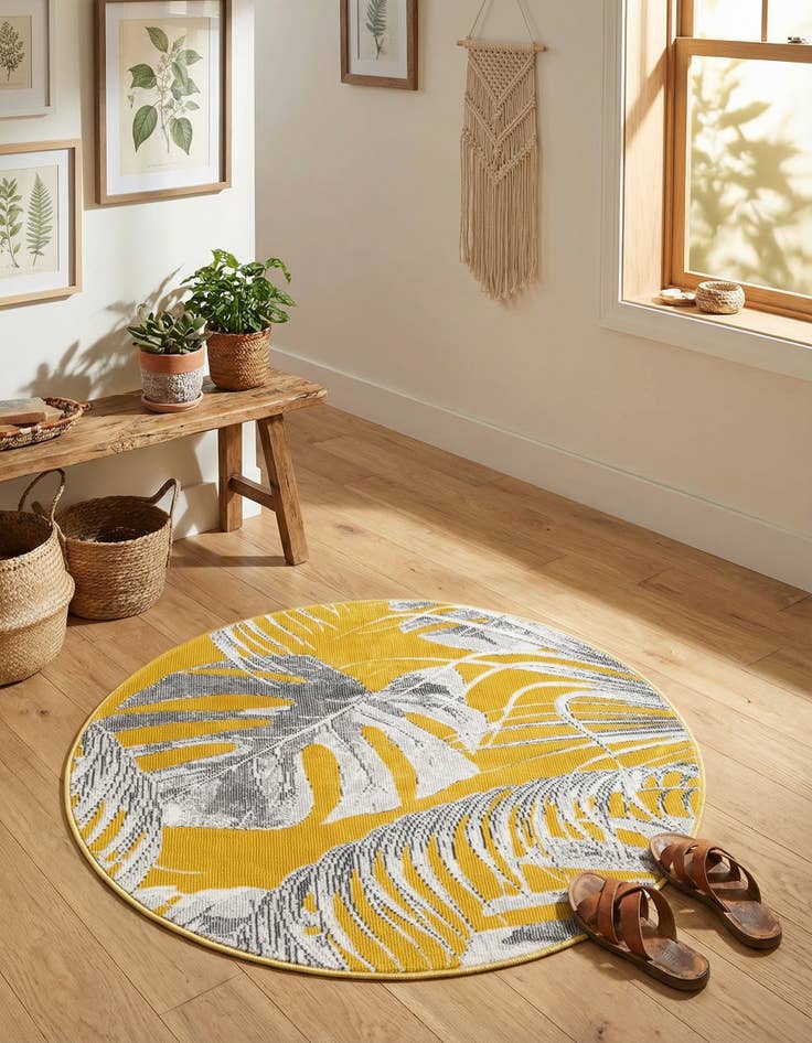 Detail image of  3' 3 x 3' 3 Blossom Round Rug